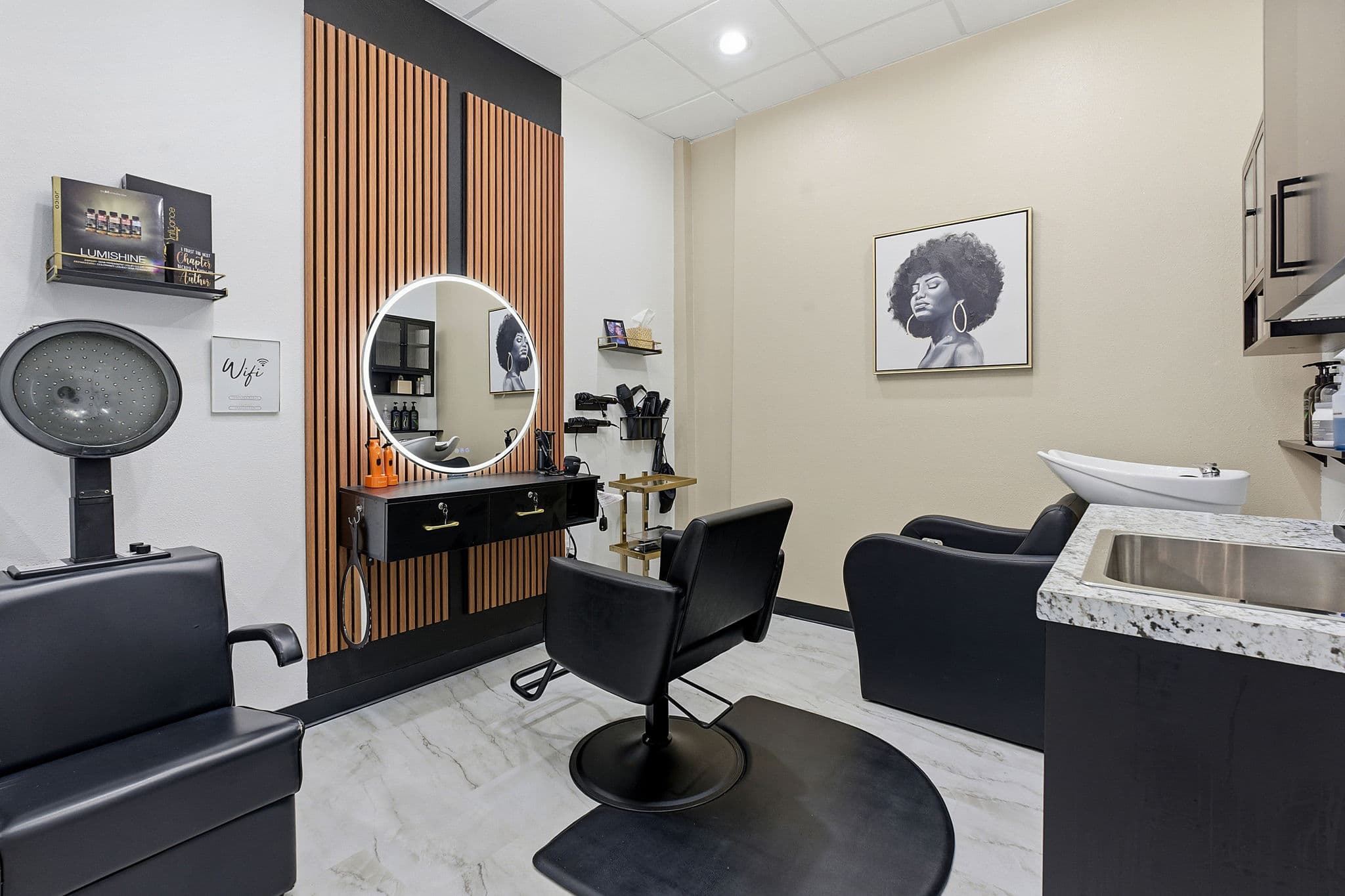 29Eleven Luxury Salon & Studios — Photo 5