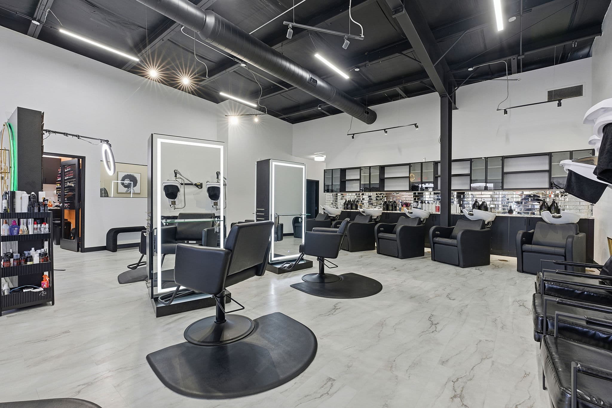 29Eleven Luxury Salon & Studios
