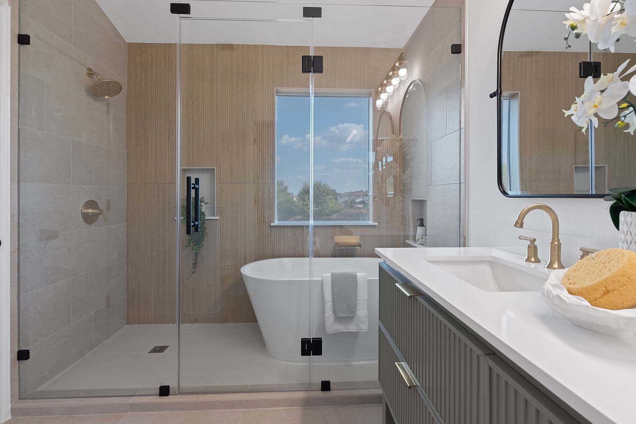 Molson Lake Refresh — Photo 5