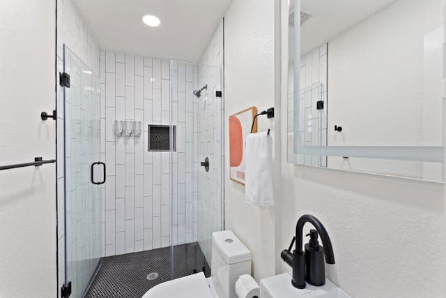 Domain Gateway Retreat — Short-Term Rental Reposition Near The Domain & Apple — Photo 7